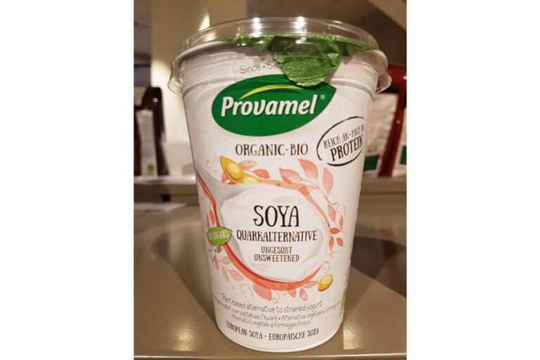 Veganer Quark Die 5 besten pflanzlichen Alternativen PETA Deutschland e.V.