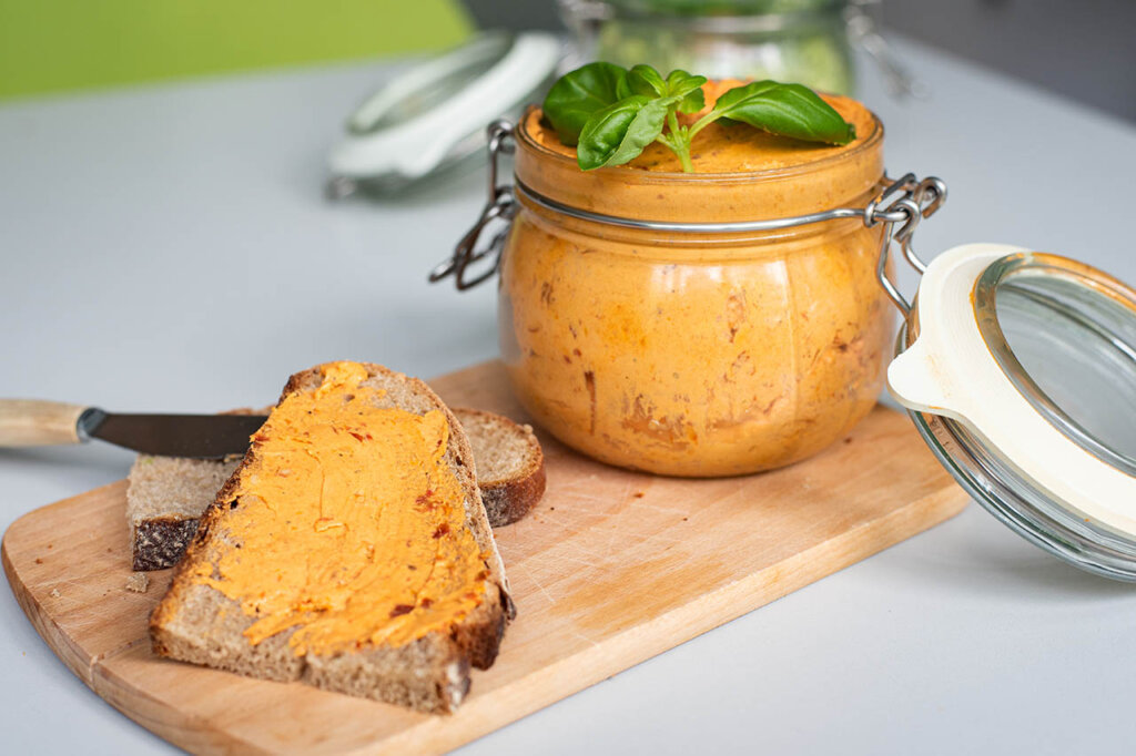 Tomatenbutter im Glas