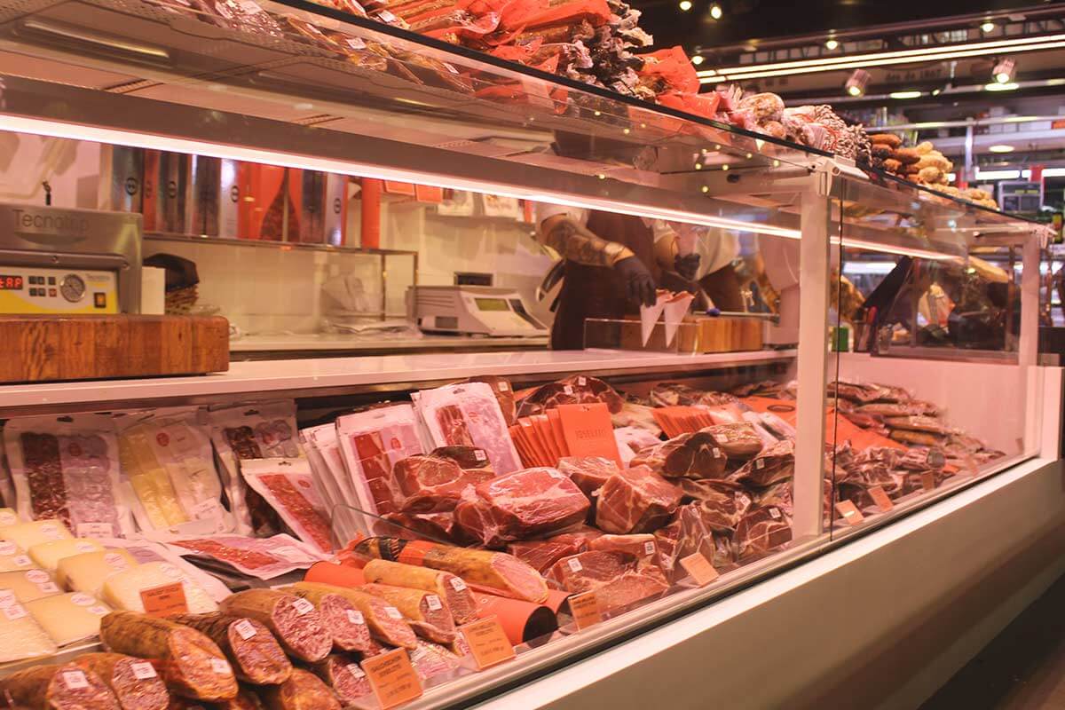 Separatorenfleisch: Schlachtreste in Wurstprodukten nachgewiesen