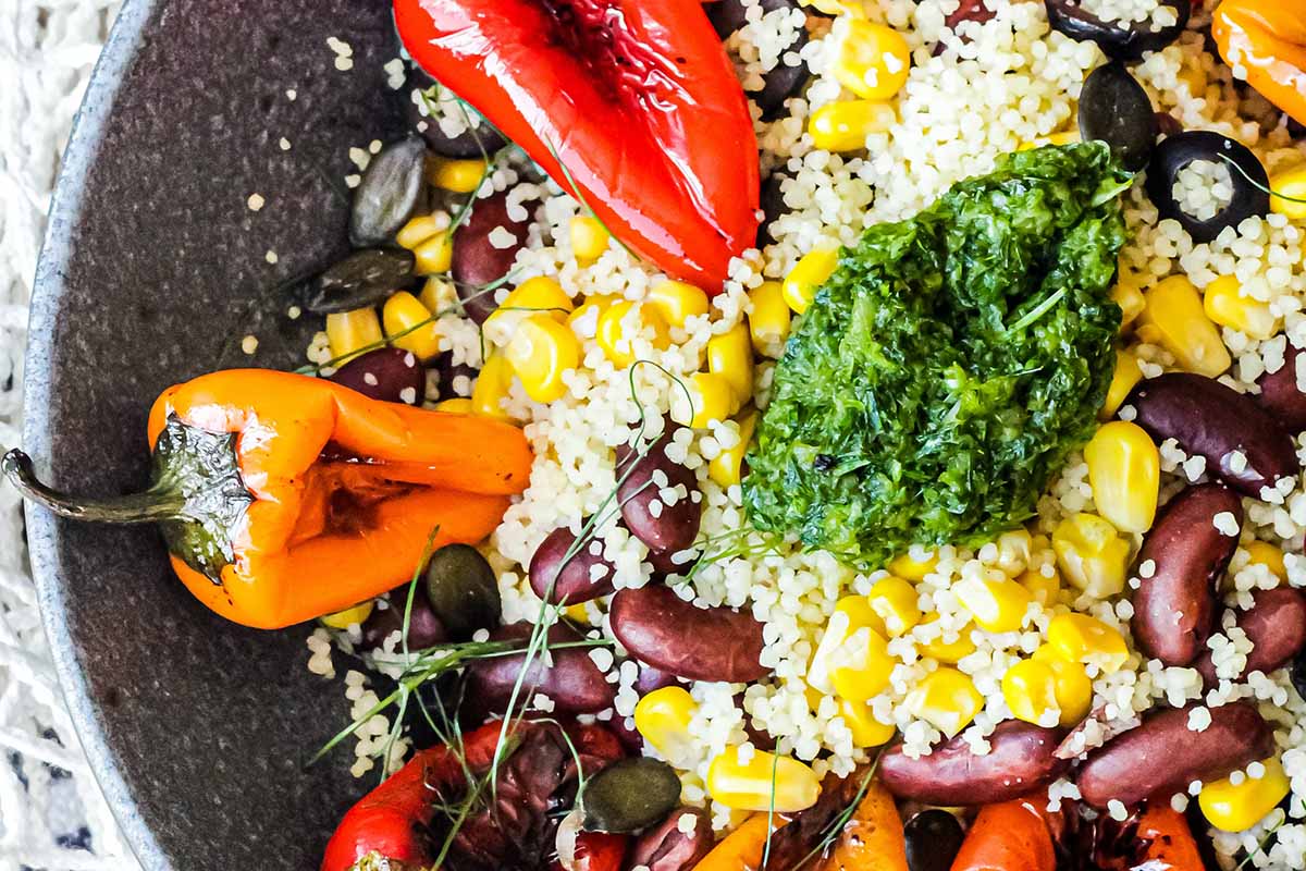 Schnell, vegan und lecker: Couscous-Quinoa-Pfanne