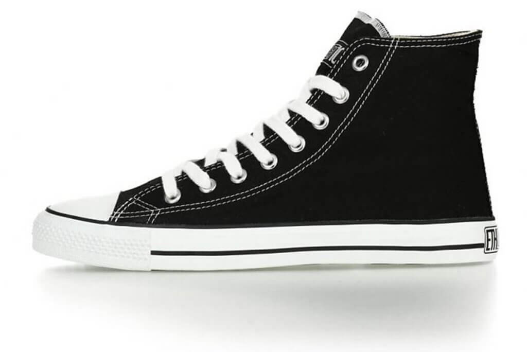 Vegane Schuhe Ethletic im Stil von Chucks