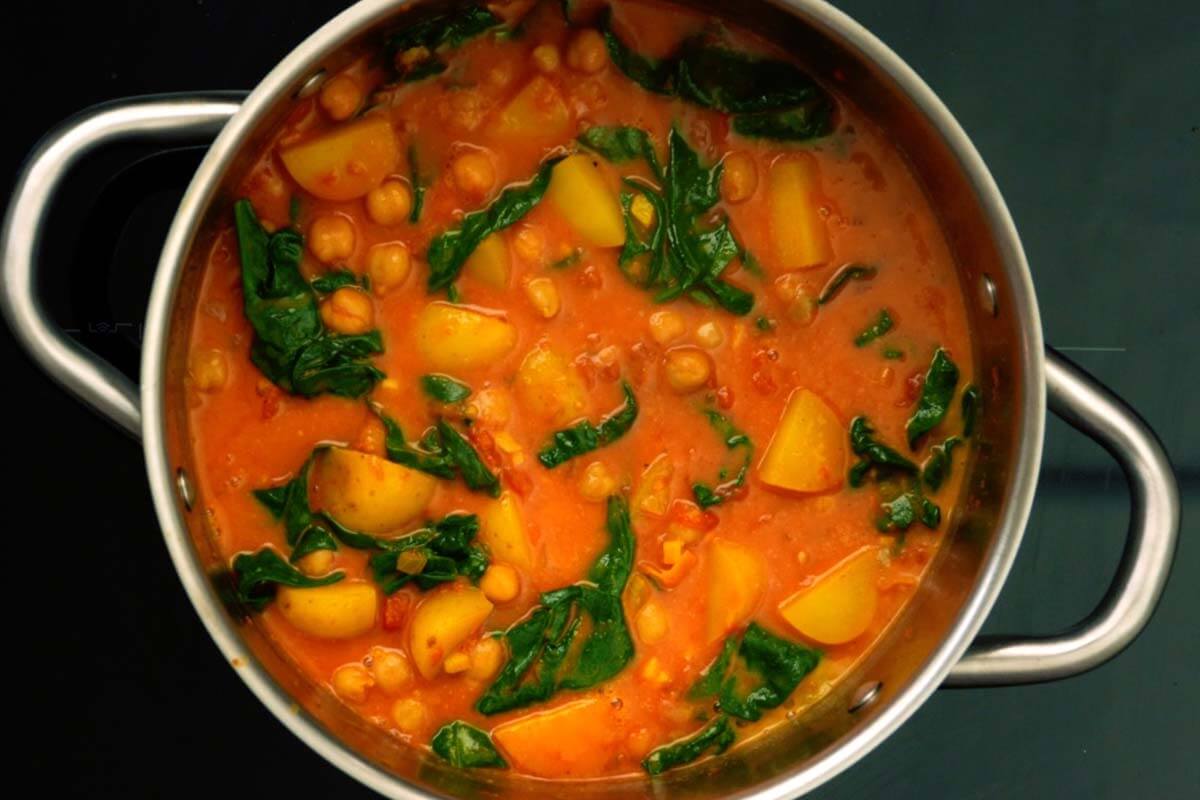 Indisches One-Pot-Curry: Schnelles und einfaches Rezept in vegan
