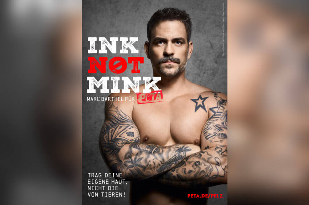 Schauspieler Marc Barthel trägt Tattoos statt Pelz - PETA Kampagne